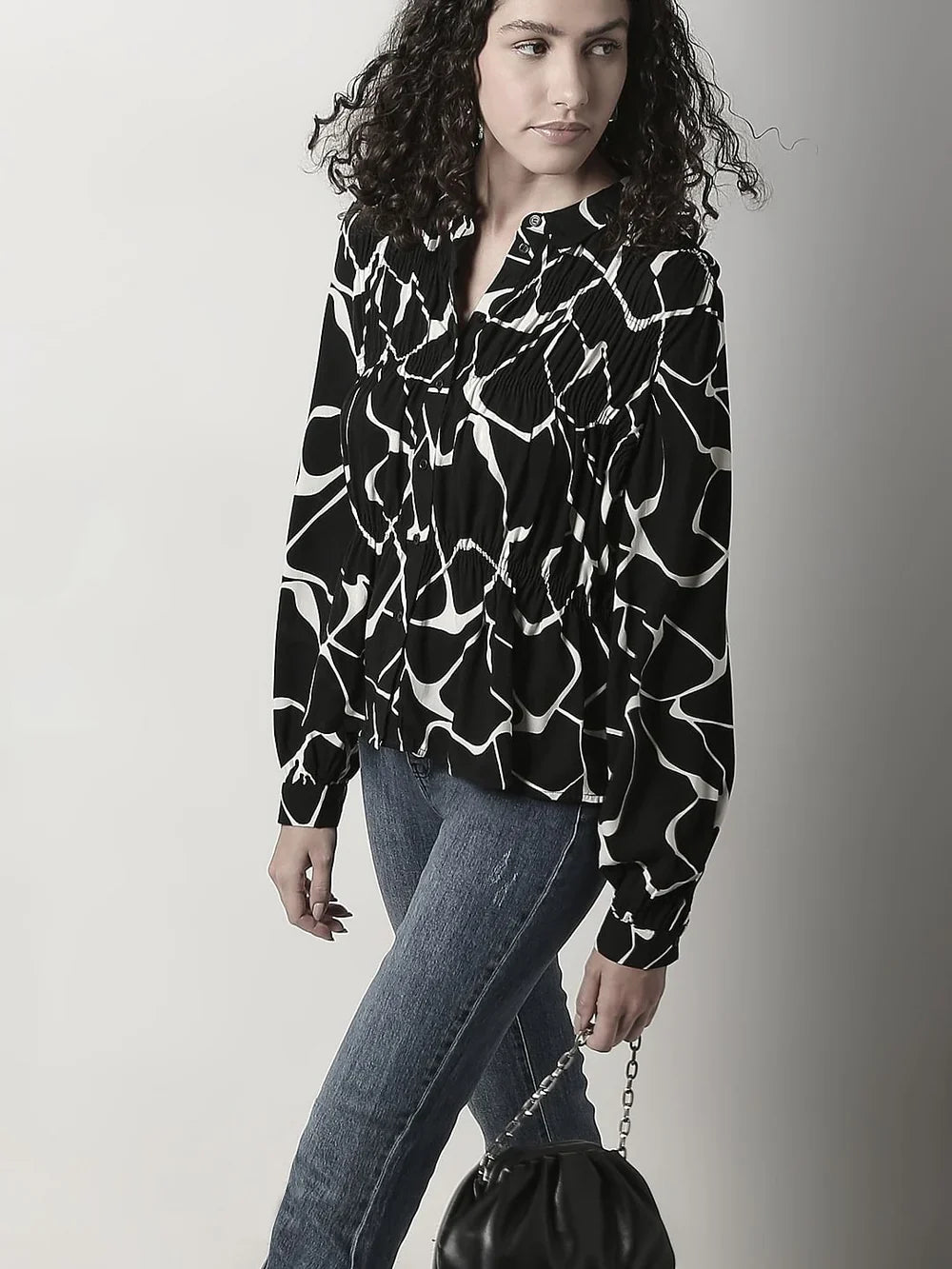 BLACK ABSTRACT PRINT SHIRT