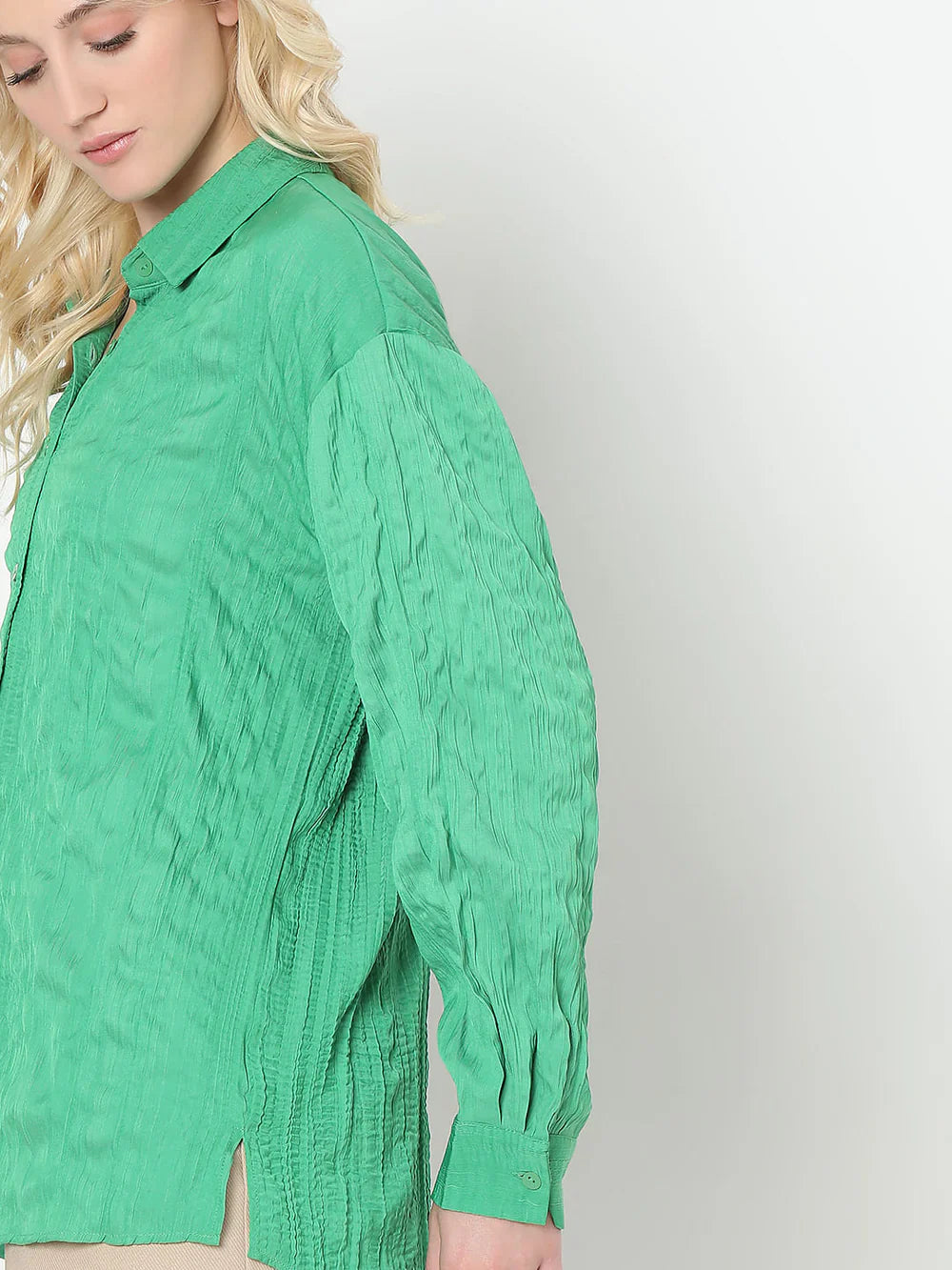 GREEN TEXTURED SHIRT