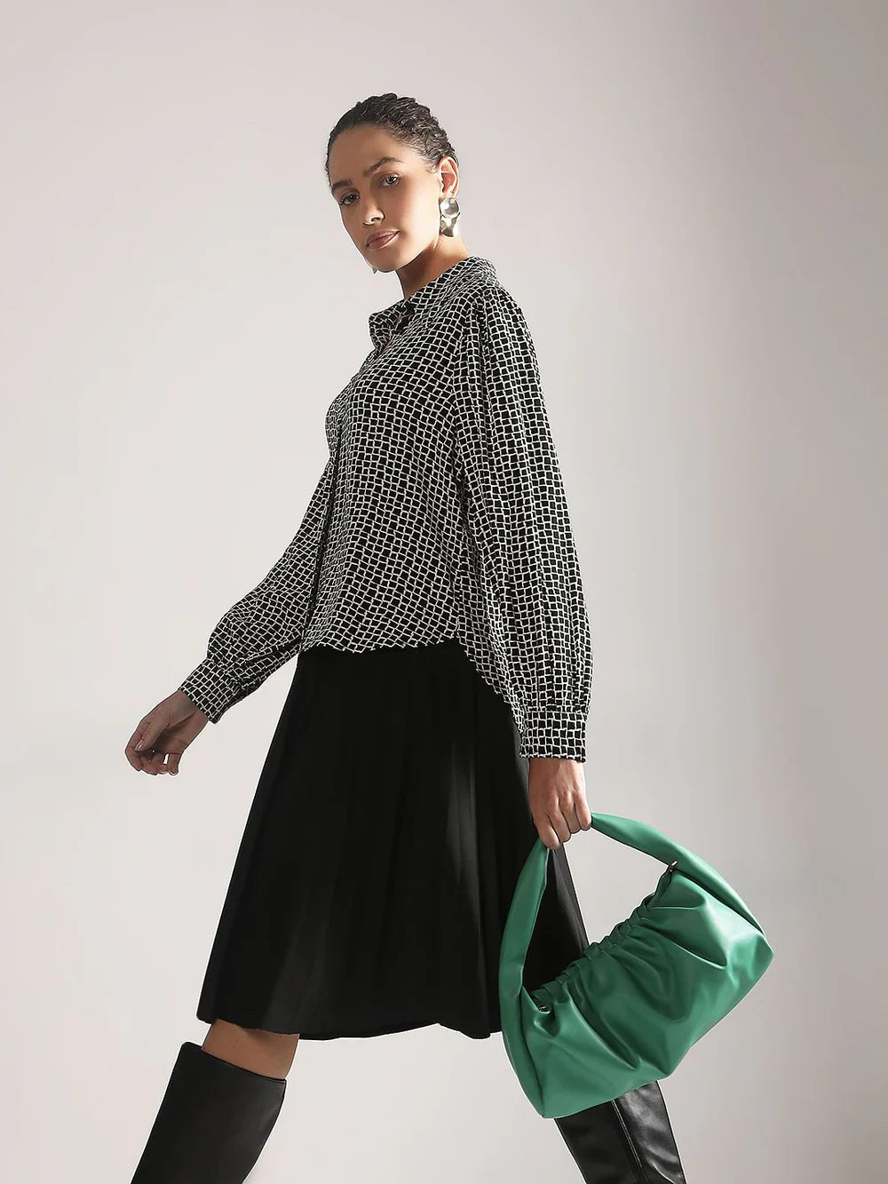 BLACK ABSTRACT PRINT SHIRT