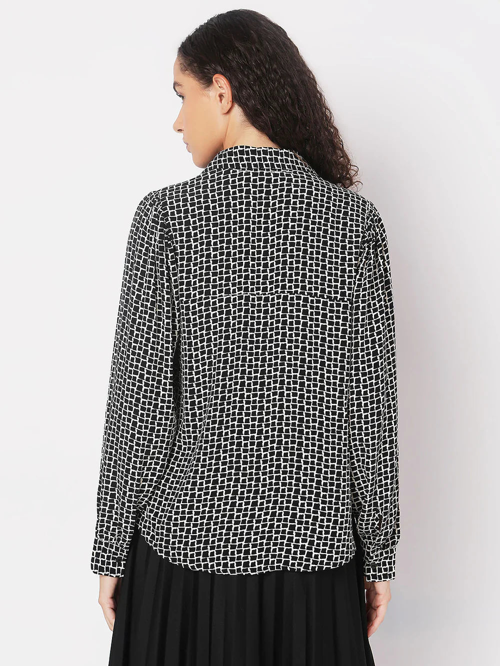 BLACK ABSTRACT PRINT SHIRT