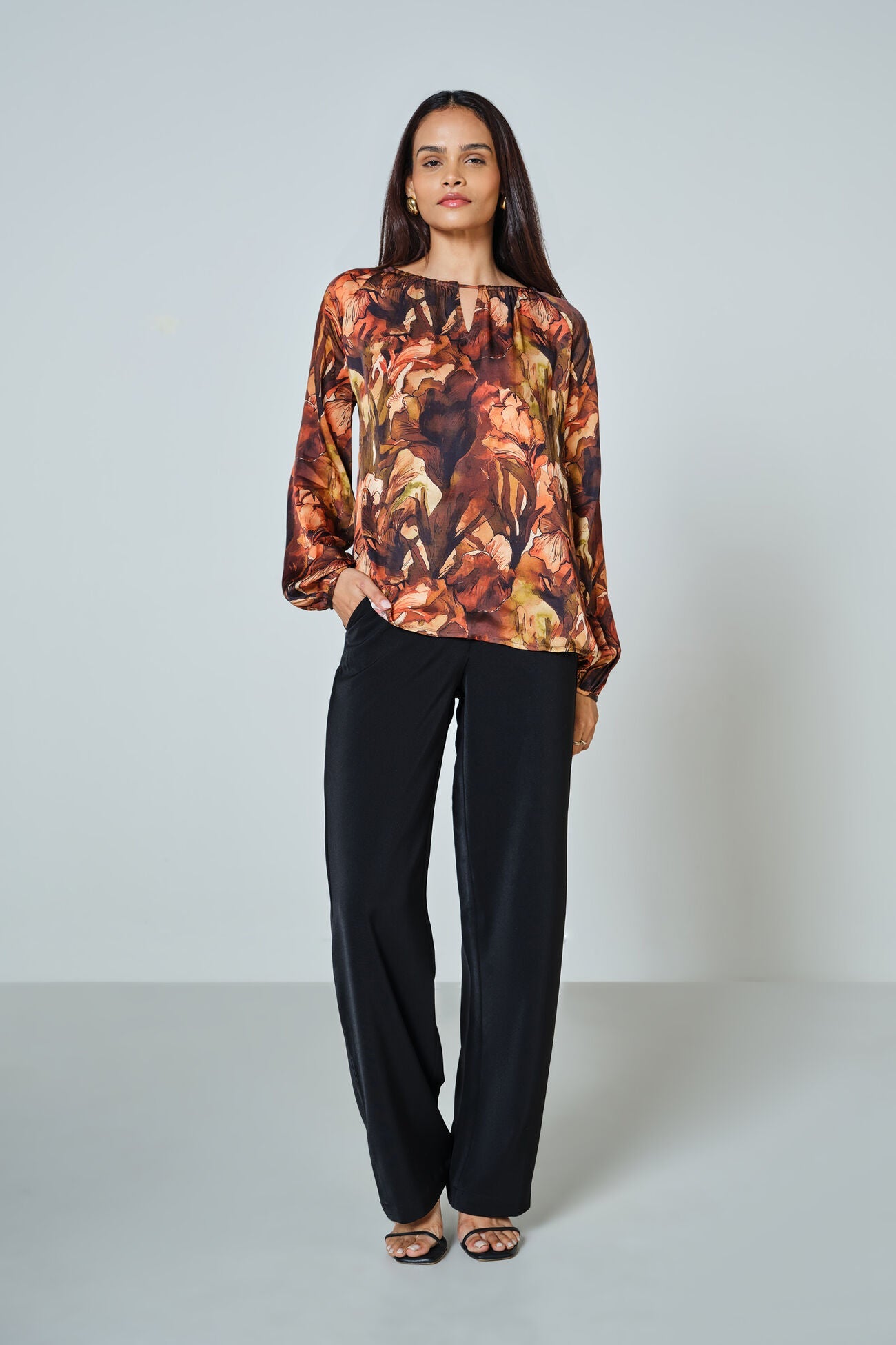 Arvonne Modal Top