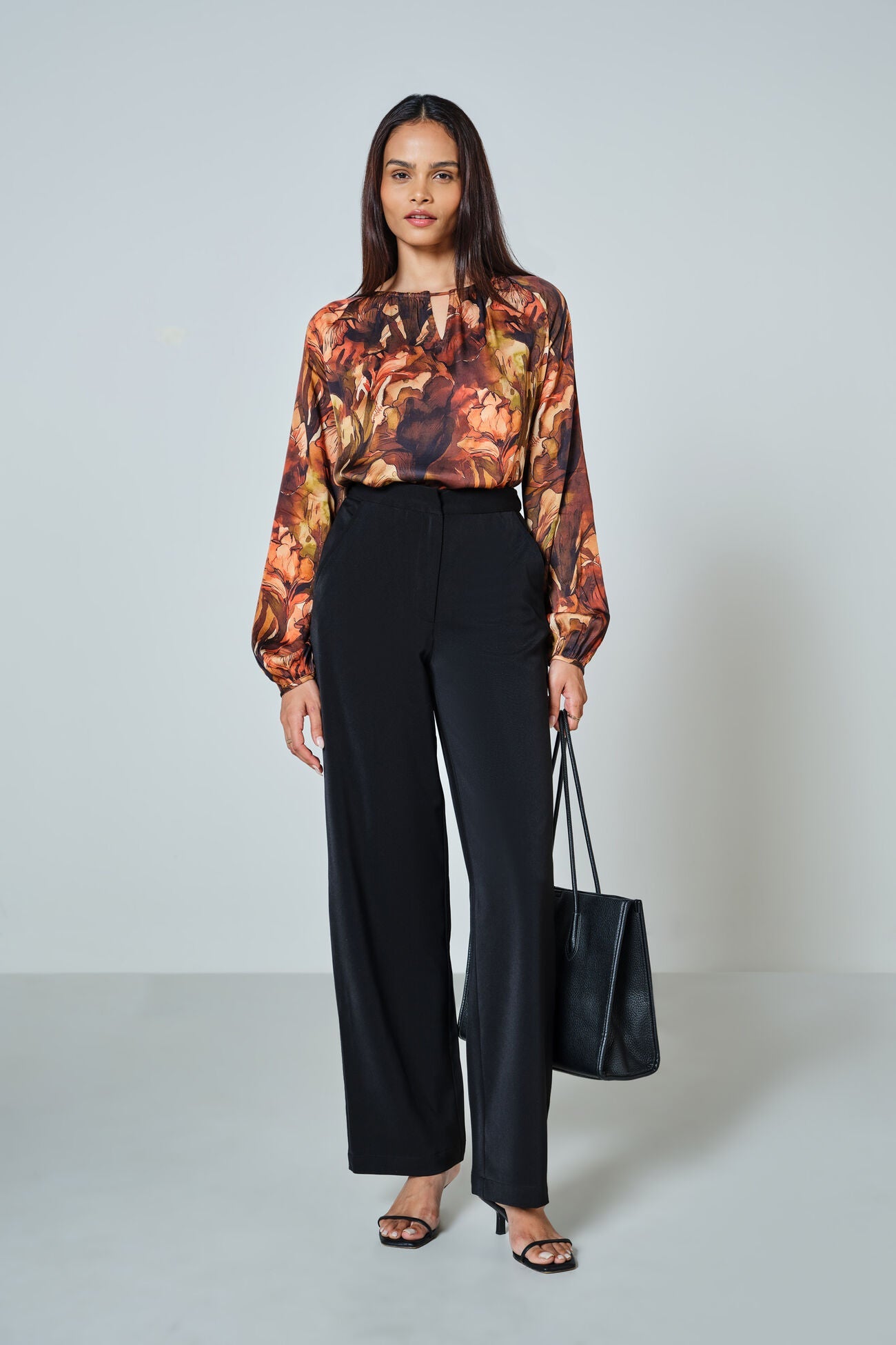 Arvonne Modal Top