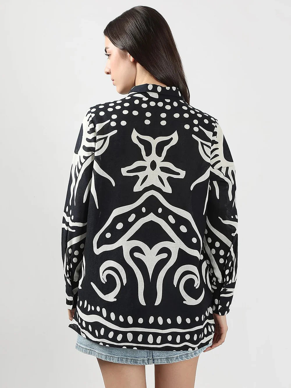 BLACK & WHITE PRINTED SHIRT